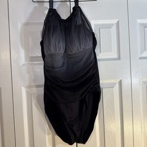 Kenneth Cole‎ Halter Keyhole one piece size Size Large  Black/Gray